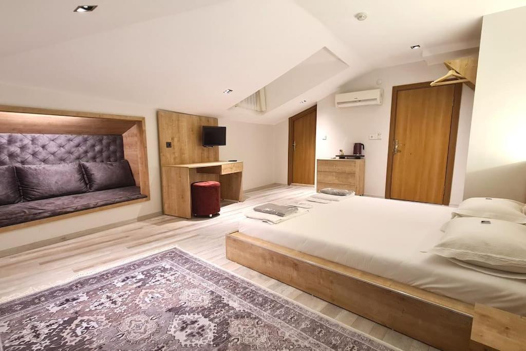 Hotel Social House Mil Provincia di Provincia di Istanbul Esterno foto