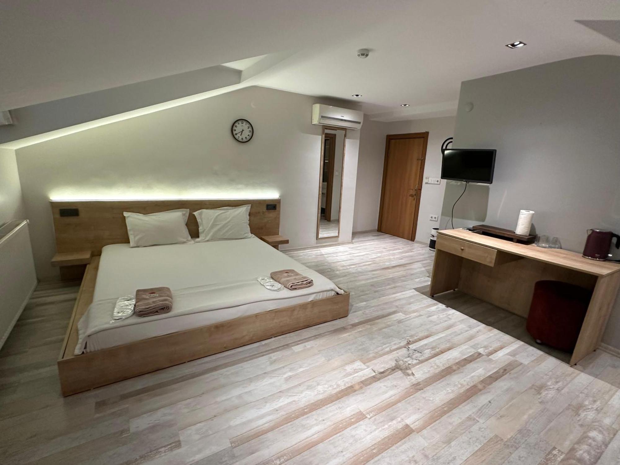 Hotel Social House Mil Provincia di Provincia di Istanbul Esterno foto